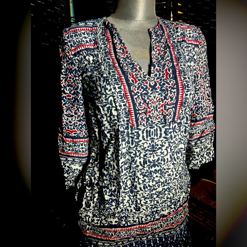 Tommy Bahama blouse red white & blue textile print